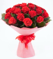 12 adet kırmızı gül buketi  Artvin çiçek siparişi sitesi 